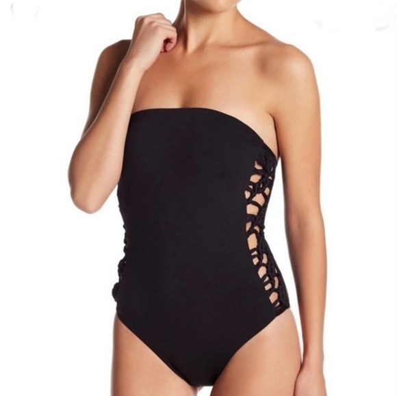 Red Carter Size XS 4 Black One Piece Swimsuit NWT Removable Strap Crochet Sides - Picture 2 of 12